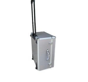 Boîtier robuste en aluminium et contreplaqué avec insert en mousse personnalisé et boucle chromée pour la protection et la présentation d'équipements portables - Product Image 1