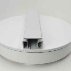 <span class=keywords><strong>Rail</strong></span> de rideau mural moderne en aluminium 6063 robuste – Métal durable, taille personnalisable, prê<span class=keywords><strong>t</strong></span> pour mariages et baptêmes - Product Image 1