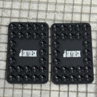 Étui de téléphone portable en silicone Design C avec ventouse, support à forte adhérence pour selfies et vidéos, couleur personnalisable, impression de logo personnalisable
