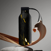 Bouteille d'eau isotherme de luxe en acier inoxydable 304, motif marbre noir et or, avec couvercle, maintien thermique 12-24 heures, vente en gros