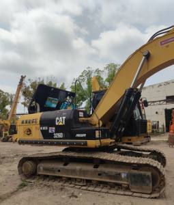 Excavadora Usada Caterpillar 326 323 de Tamaño Mediano, 26 Toneladas, Piezas Originales, Buen Estado, Lista para Trabajar, Pocas Horas de Uso, en Venta - Product Image 4