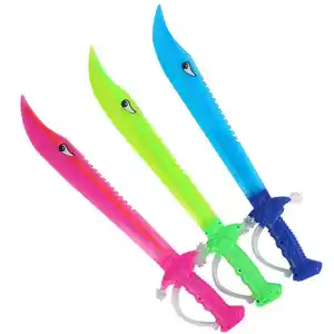 Preço barato Crianças Light Up Toy Knife Plastic Shark Espada LED Piscando Com Efeitos Sonoros Lightsaber Crianças Cosplay Props Espada