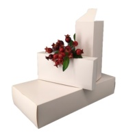 Boîte cadeau et artisanale en carton blanc recyclable personnalisée avec impression quadricolore