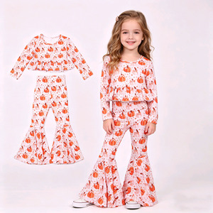 Conjuntos de Ropa para Niñas con Estampado de Calabazas Otoñales, Camisa Informal y Pantalones Acampanados, Venta al Por Mayor, Ropa de Boutique para Hermanas - Product Image 4