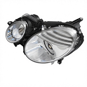 Lente LED ad Alta Luminosità per <span class=keywords><strong>Mercedes</strong></span> <span class=keywords><strong>Benz</strong></span> <span class=keywords><strong>W211</strong></span> E180 E200 E260 E300 Migliora la Visibilità Notturna Faro Anteriore con Lente LED - Product Image 3
