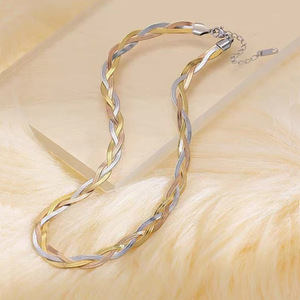 Collar de Acero Inoxidable para Mujer en Oro, Plata y Oro Rosa - Combinación de Cadena Plana de Hueso de Serpiente y Cadena de Hoja - Product Image 4