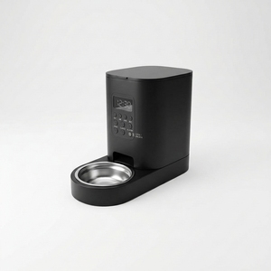 Comedero Automático Portátil para Perros de Acero Inoxidable de 4.5L con Diseño de Amor - Compostador Multifuncional y Tazón Extraíble - Product Image 1