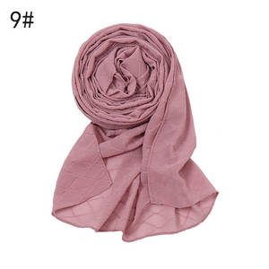 2021 Mới Nhất Trọng Lượng Nhẹ Thoáng Khí Hồi Giáo Phụ Nữ Hồi Giáo Chiếc Khăn Crinkle Aplain Ngọc Trai Voan Khăn Sọc Kim Cương Thiết Kế Hijab - Product Image 2