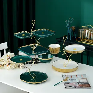 Neues Design Kuchen platte Weiß Grün Gold Rand Keramik Dessert Cupcake Stand Luxus 3 Tier Keramik Hochzeits torte Stand Zum Verkauf