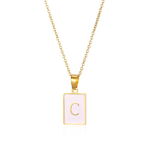 Venta al por mayor a granel 18K chapado en oro blanco Shell geométrico cuadrado collar de acero inoxidable elegante diseño de letras colgante de moda - Product Image 6