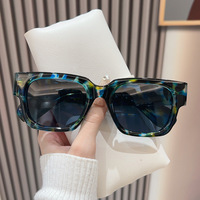 Lunettes de soleil carrées rétro simples UV400 à monture complète pour adultes et unisexe, protection extérieure tendance 5703