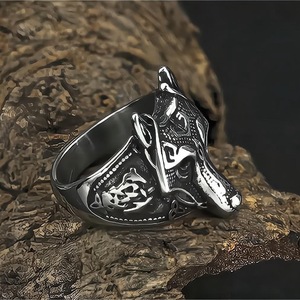Yunnique – bague tête de loup Viking en acier titane pour hommes, style européen et américain, bijoux géométriques animaux Hip Hop, cadeau - Product Image 3
