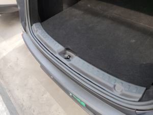 Protector de Umbral de Maletero TPE para Tesla Model Y 2025, Antiarañazos, Impermeable, Fácil Instalación - Product Image 3