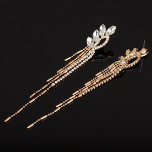 Pendientes de Moda con Flecos para Discoteca, Llenos de Diamantes - Product Image 2