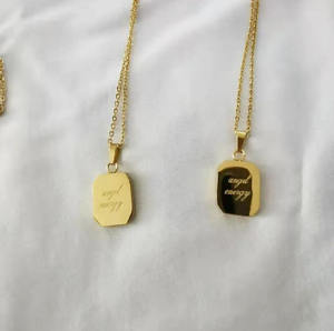 Collar de acero inoxidable personalizado Unisex, grabado geométrico, logotipo, chapado en oro, octagonal - Product Image 4