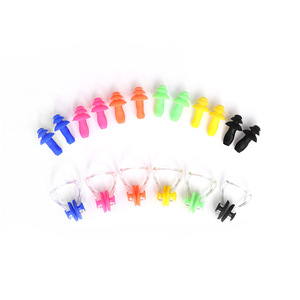 Juego de clip nasal y tapones para los oídos de silicona para natación, deportes acuáticos, niños y adultos, equipo de baño impermeable, rosa, naranja, amarillo - Product Image 5