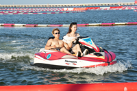 Le nouveau bateau de jet-ski à essence plus rapide et plus facile à utiliser peut atteindre une vitesse maximale de 80 km/h