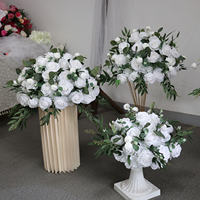 Fabricant de fleurs artificielles en gros vend des boules de fleurs en soie de haute qualité pour la décoration de mariage et de table