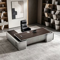 Bureau de direction moderne en forme de L avec panneau PVC, finition haut de gamme, espace de travail d'entreprise, bureau de direction de luxe