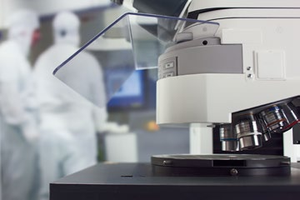 El Axio Imager Vario se Utiliza para el Análisis de Materiales, y su Diseño de Pilar le Permite Detectar Muestras de Gran Tamaño - Product Image 6