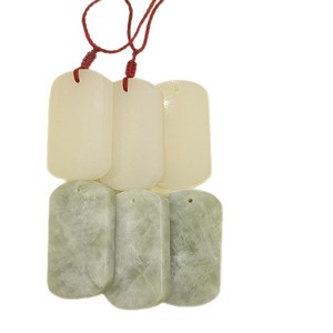 Pendentifs en jade Xiuyan en forme d'épée, bijoux en jade vert et blanc, ornements de paix et de sécurité, unisexe, à porter au quotidien - Product Image 4
