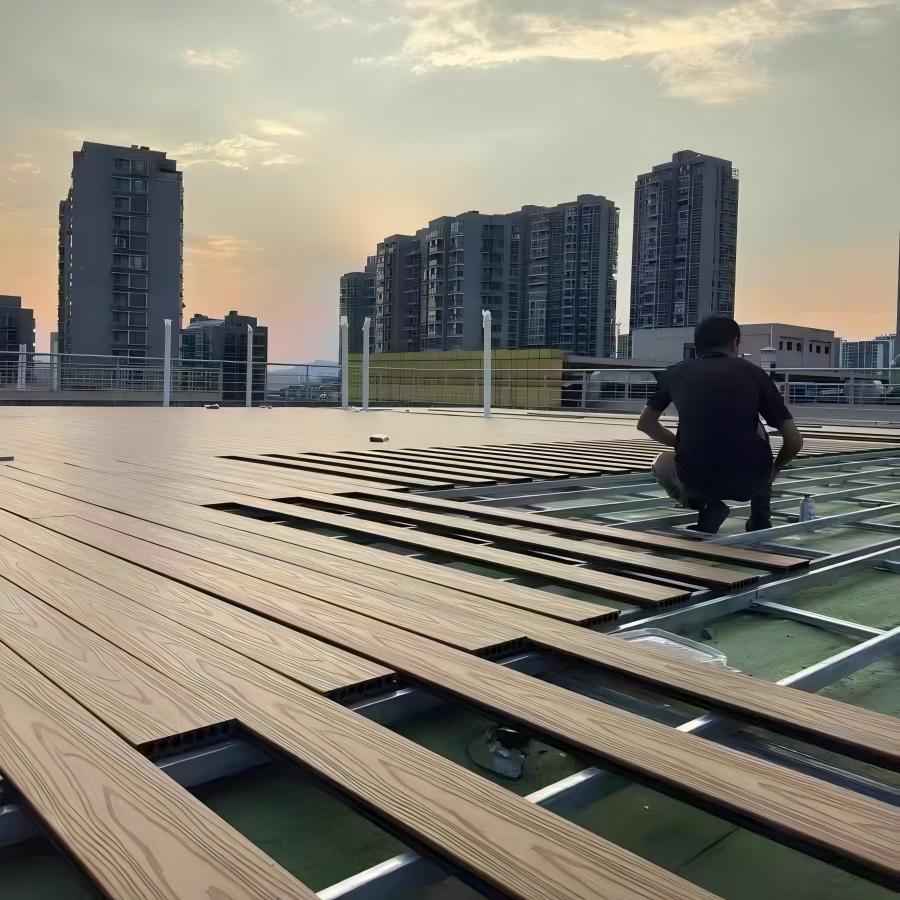 Уличный напольный настил WPC Wpc Decking Machine Trade Wpc наружный алюминиевый настил аксессуары
