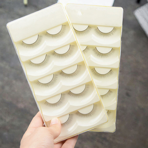 ขนตาปลอมแบบฝึกหัดพลาสติก 5 คู่ ใช้ซ้ำได้ พกพาสะดวก สำหรับการต่อขนตา - Product Image 3