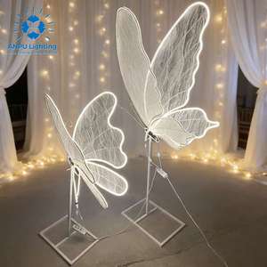 Lampes de sol motorisées Anpu à motif papillon lumineux pour allée de mariage et toile de fond - Product Image 2