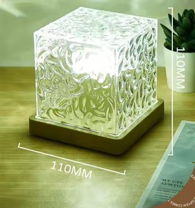 <span class=keywords><strong>Lampe</strong></span> <span class=keywords><strong>de</strong></span> nuit à effet d'ondulation d'eau rotative, <span class=keywords><strong>lampe</strong></span> <span class=keywords><strong>de</strong></span> projection d'ambiance créative pour <span class=keywords><strong>chevet</strong></span>, <span class=keywords><strong>lampe</strong></span> <span class=keywords><strong>de</strong></span> table à commande tactile, charge USB, lumière en cristal - Product Image 3