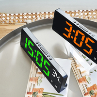 Horloge numérique de bureau LED DIY avec affichage de la date et de l'heure, grande horloge de couleur rouge simple et créative pour le salon