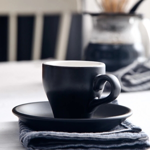Juego <span class=keywords><strong>de</strong></span> platillos <span class=keywords><strong>de</strong></span> <span class=keywords><strong>Taza</strong></span> <span class=keywords><strong>de</strong></span> cerámica para espresso italiano, 80ml <span class=keywords><strong>Mini</strong></span> negra <span class=keywords><strong>de</strong></span> <span class=keywords><strong>taza</strong></span> <span class=keywords><strong>de</strong></span> café, textura esmerilada, Demitasse Tasse Tazas Copo Brief Candy - Product Image 4