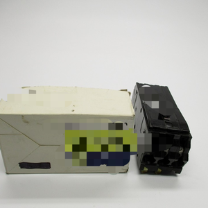 Q1380 80a 240v Nsmp Yeni Orijinal Hazır Stokta Endüstriyel Otomasyon Pac Özel Plc Programlama Kontrol Cihazı - Product Image 1