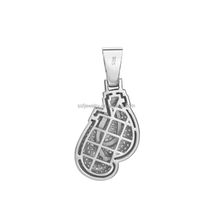Pendentifs Aubergine en Argent Sterling 925 Plaqué Or avec Diamants Moissanite VVS, Style Hiphop, Bijoux Fins Populaires, Effet Bling Glacé pour Hommes - Product Image 2