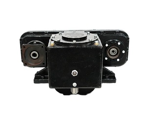 Boîte de vitesse pour presse à balles carrées Bondioli KLF-<span class=keywords><strong>FK520</strong></span>-Transmission robuste sur prise de force pour des opérations efficaces de mise en balle du foin - Product Image 2