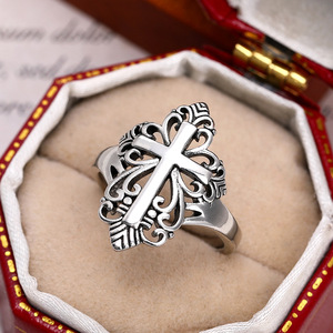 Anello a Croce Q451 Placcato Argento, Gioiello Unisex Cristiano alla Moda, Idea Regalo - Product Image 6
