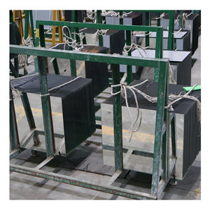 Vente en gros Prix d'usine <span class=keywords><strong>Grand</strong></span> <span class=keywords><strong>miroir</strong></span> <span class=keywords><strong>mural</strong></span> de salle de bain sans cadre à bords noirs Feuille de verre <span class=keywords><strong>miroir</strong></span> argenté - Product Image 1