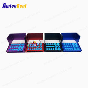 Kotak penyimpanan <span class=keywords><strong>Dental</strong></span>, wadah <span class=keywords><strong>Burs</strong></span> gigi warna-warni 18 lubang, kotak penyimpanan <span class=keywords><strong>Burs</strong></span> Stand aluminium disinfeksi dengan warna penutup silikon - Product Image 2