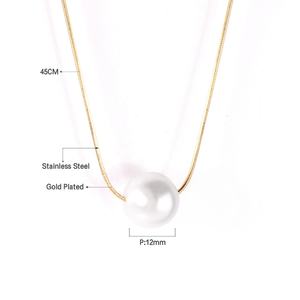 Collar Minimalista de Cadena Plana de Acero Inoxidable Chapado en Oro de 18K con Colgante de Perla para Boda, Compromiso o Aniversario - Product Image 2