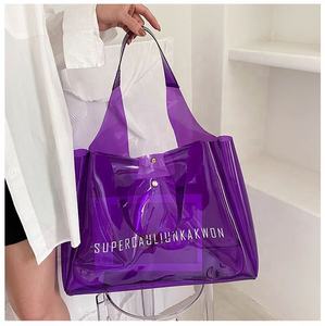 Vente en gros de grands sacs fourre-tout transparents en PVC avec poignée, étanches et étanches à impression personnalisée en PVC - Product Image 6