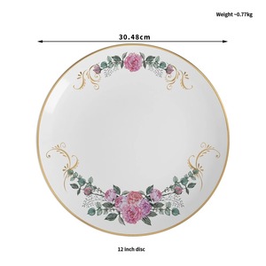 Plato de Porcelana Fina con Borde Dorado, Diseño de Rosas Rosadas Románticas para Celebración del Día de San Valentín, Ideal para Hoteles y Banquetes - Product Image 3