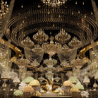 Décor de salle de mariage, centres de table, éclairage de plafond, fleurs artificielles dorées, solutions clés en main pour salles de mariage