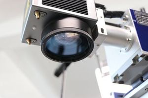 Equipo Integrado de Detección de Correlación y Recopilación de Datos para Impresión en Tapas de Botellas, Inspección Visual con IA/DWG, Láser UV Refrigerado por Agua - Product Image 4