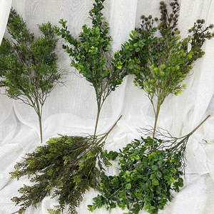 Bouquet de verdure artificielle Dream Castle, 6 branches, décoration de mariage, thème forêt, feuilles de plantes, vente en gros - Product Image 1