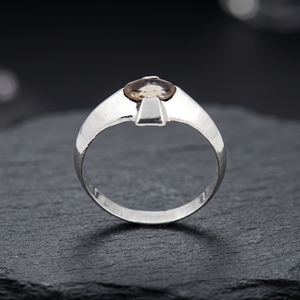 Pretty Oval Smokey <b>Quartz</b> Gemstone Silver <b>Ring</b> - Product Image 2