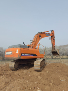Excavadora Hidráulica Doosan de 30 Ton de Alta Calidad, Excavadora Hidráulica Grande a Buen Precio A LA Venta en Shanghai - Product Image 6