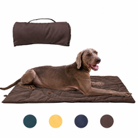 Tapis de voyage matelassé léger et portable pour chien, résistant à l'eau, pliable, avec poignée et bouton, en coton, pour voiture