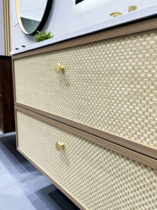 خزانة حمام متينة من الخيزران الهندي والنسيج مدف مثبتة على الحائط - Product Image 5