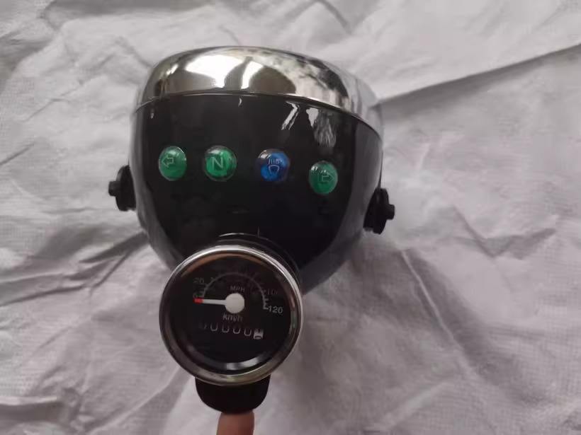 Conjunto de faros delanteros cromados de cuatro ojos