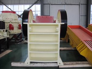 เครื่องบดกรามแบบขับเคลื่อนด้วยเครื่องยนต์ควบคุมด้วย PLC คุณภาพสูงจากโรงงาน สำหรับการผลิตหินปูน หินแกรนิต หินบะซอลต์ และหินรวม - Product Image 4