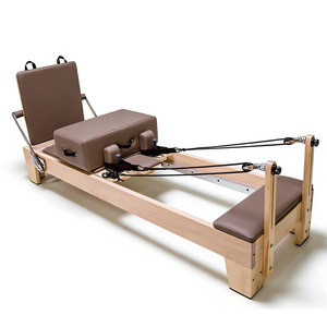 Elegante Reformer de Pilates de Madera de Arce, Diseño Interior Minimalista, Ideal para Prácticas Privadas de Yoga, Salud y Fitness - Product Image 2